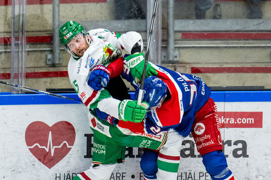 Rögles Simon Ryfors och Oskarshamns Lukas Pilö