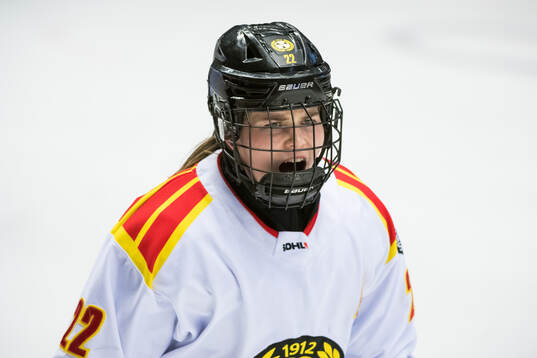 Brynäs Hanna Thuvik jublar