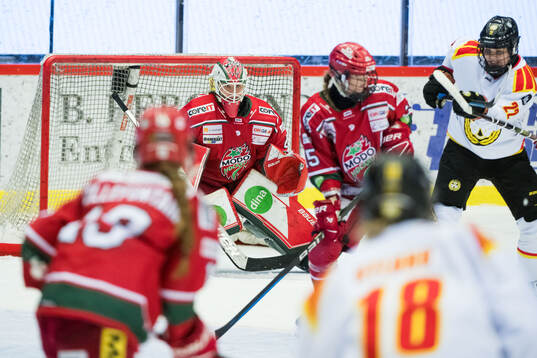 Modos målvakt Andrea Brändli