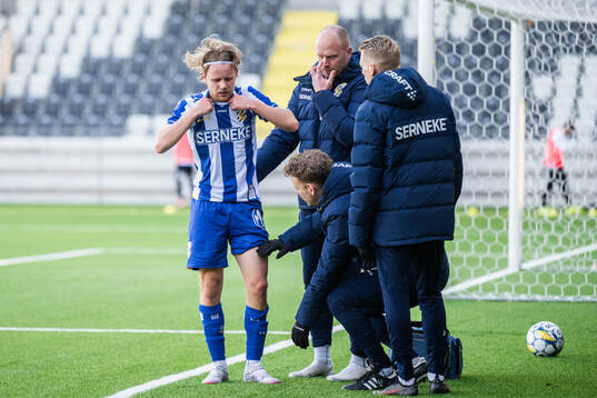 IFK Göteborgs Oscar Pettersson ses om