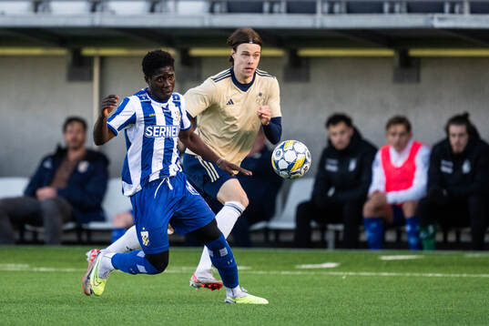 IFK Göteborgs Abundance Salaou och Östers Thorri Mar
