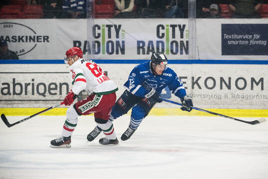Moras Roope Laavainen och Karlskogas Gustaf Thorell