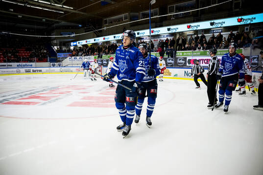 Karlskogas Albin Eriksson och Rikard Olsén deppar