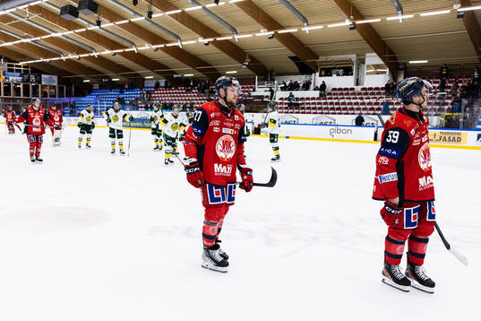 Västerviks Cedric Lacroix och Henrik Neubauer  deppar