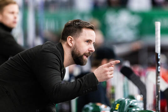 Björklövens tränare Viktor Stråhle