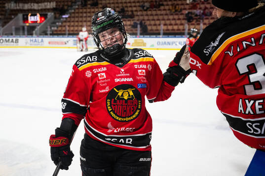 Luleås Astrid Lindeberg jublar
