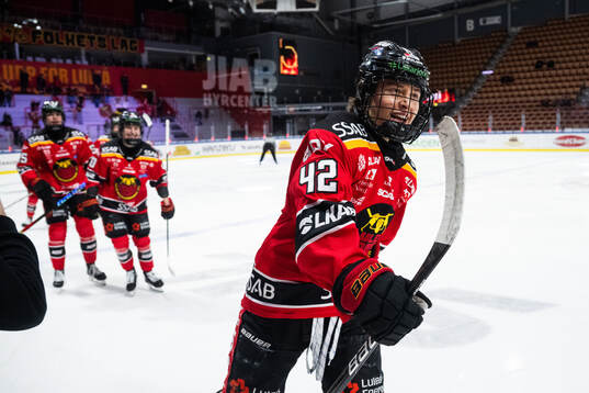 Luleås Viivi Vainikka jublar