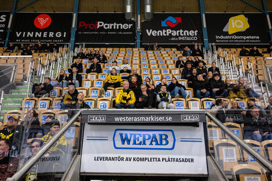 Tomma läktarplatser