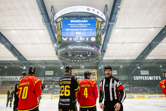 Brynäs och Västerås spelare tillbaka på isen