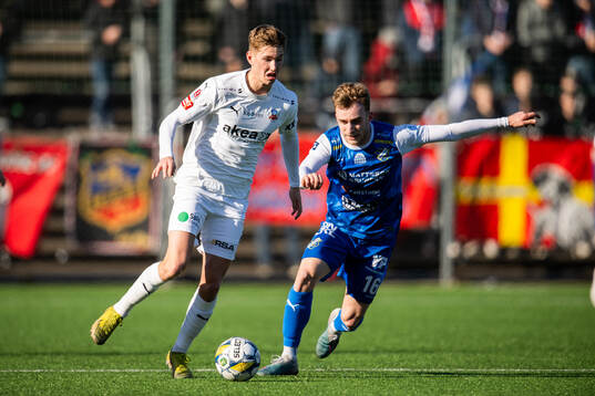 Helsingborgs Benjamin Örn och Oddevolds Noa Bernhardtz