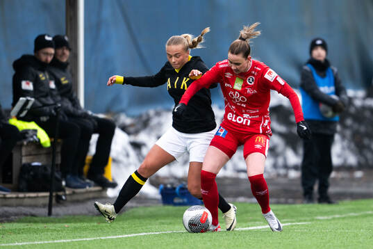 AIKs Villemo Dahlqvist och Örebros Katla Maria