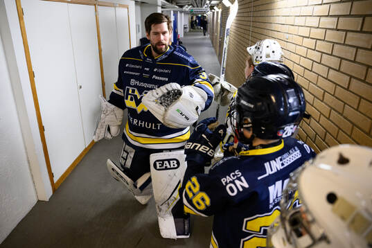 HV71s målvakt Joni Ortio
