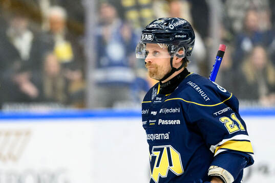 HV71s Mattias Tedenby deppar