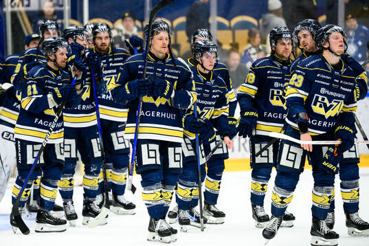 HV71s Simon Önerud deppar