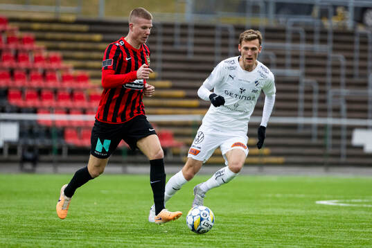 Brommapojkarnas Eric Björkander och Halmstads Viktor