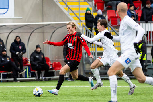 Brommapojkarnas Alexander Jensen och Halmstads Villiam