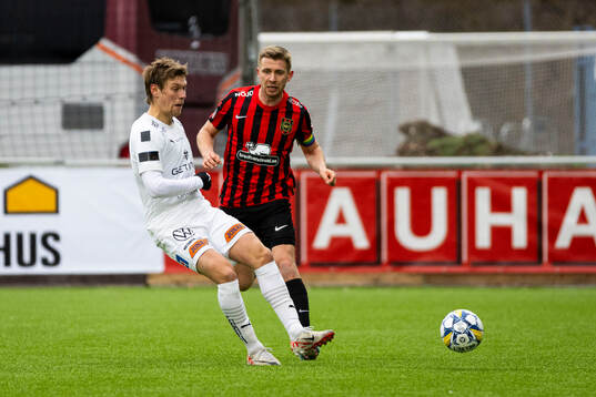 Halmstads Birnir Snær Ingason och Brommapojkarnas Ludvig