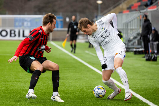 Halmstads Birnir Snær Ingason och Brommapojkarnas