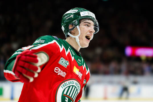 Frölundas David Edstrom jublar