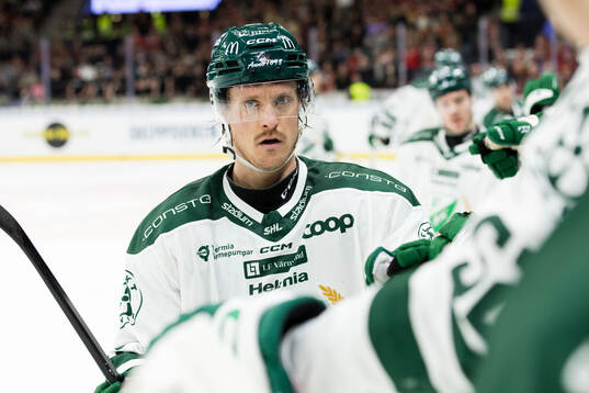 Färjestads Magnus Nygren jublar