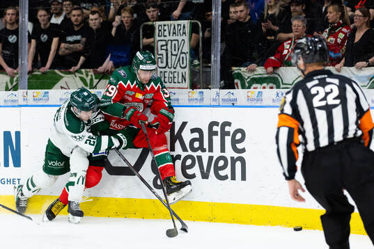 Färjestads Joel Nyström och Frölundas Mikael Ruohomaa