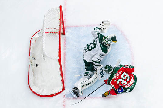 Frölundas Mikael Ruohomaa sätter