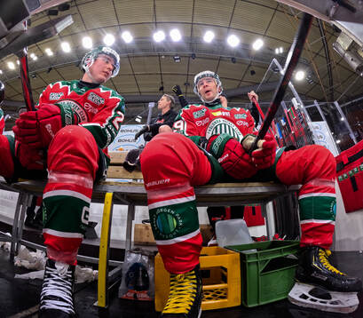 Frölundas Jere Innala och Mikael Ruohomaa