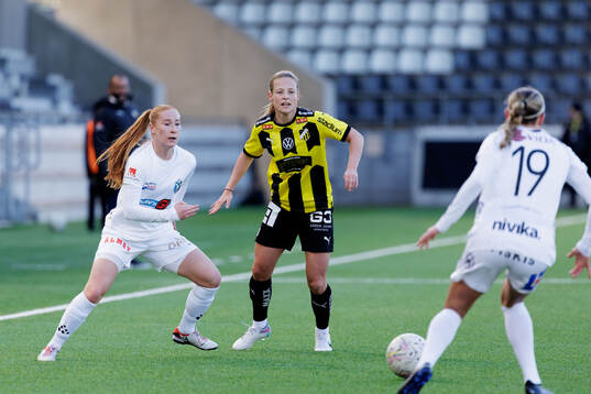Växjö DFFs Tilde Johansson och Häckens Anna Anvegård