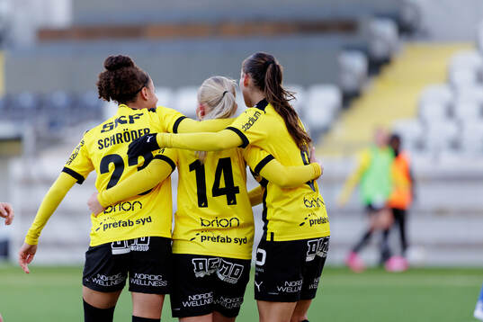 Häckens Felicia Schröder, Matilda Nildén och Rusul Rosa