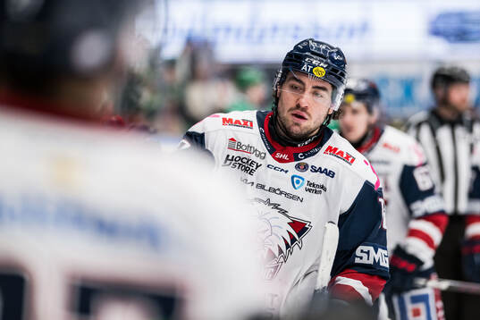 Linköpings Remi Elie jublar