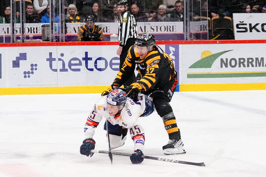 Skellefteås Pär Lindholm och Växjös Noah Östlund