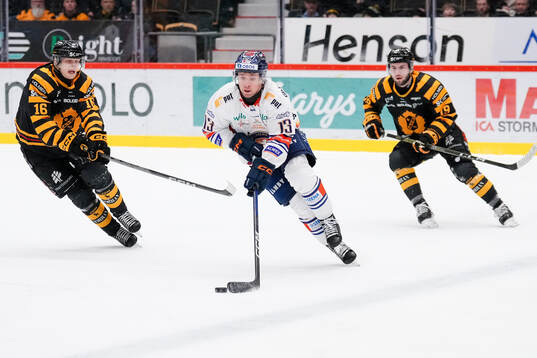 Skellefteås Linus Lindström och och Martins Dzierkals