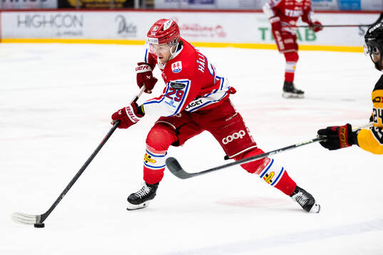 Timrås Filip Hållander