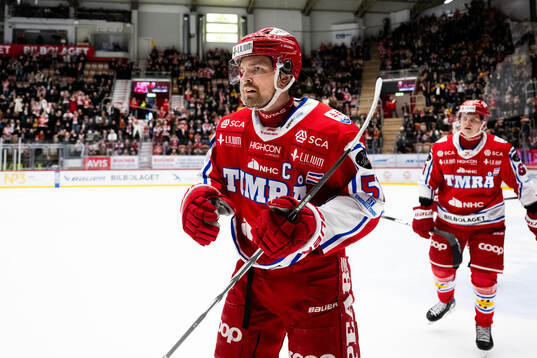 Timrås Anton Lander jublar