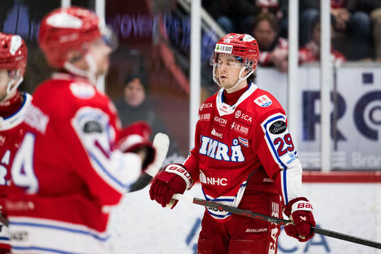 Timrås Filip Hållander deppar