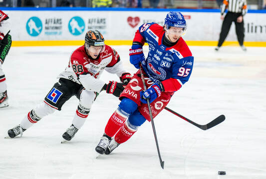 Örebros Jonathan Lekkerimäki och Oskarshamns Nick Olesen