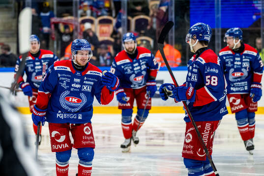 Oskarshamns Niclas Burström jublar