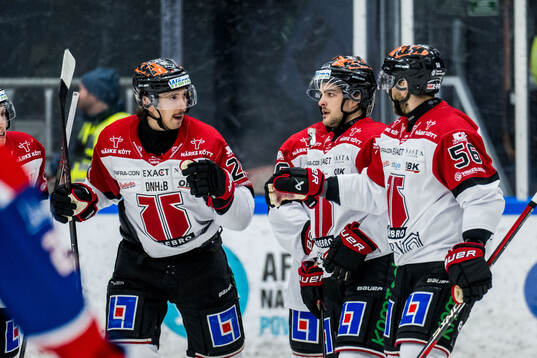 Örebros Hannes Björninen jublar