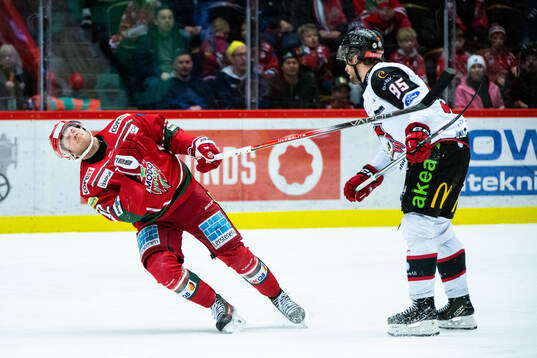 MoDos Oscar Pettersson och Malmö Redhawks Carl Persson