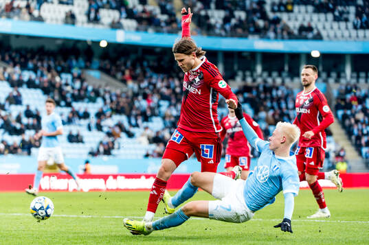 IFK Norrköpings Arnor Traustason och Malmö FFs Otto