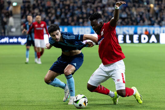 Djurgårdens Deniz Hummet och Degerfors Mamadouba Diaby