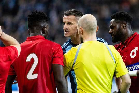 Degerfors Mamadouba Diaby och Djurgårdens Haris Radetinac