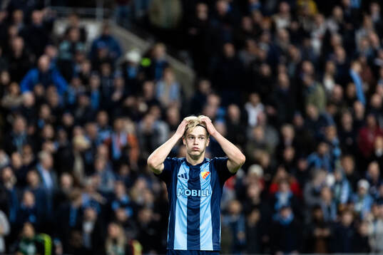 Djurgårdens Lucas Bergvall deppar