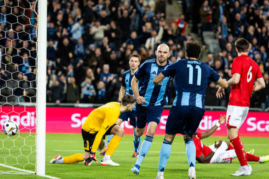Djurgårdens Marcus Danielson jublar
