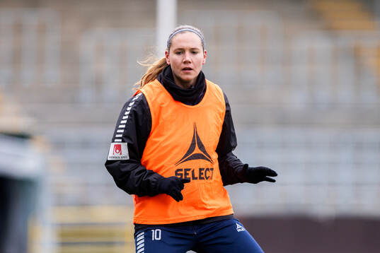 Linköpings Emma Lennartsson på uppvärmningen