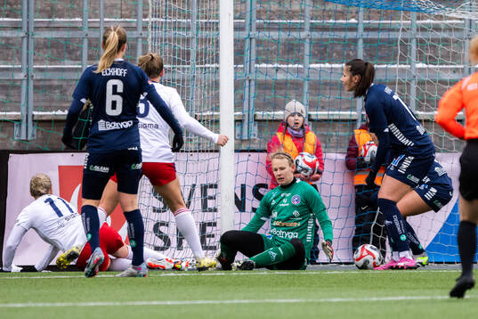 FC Rosengårds Emma Jansson gör 4-4