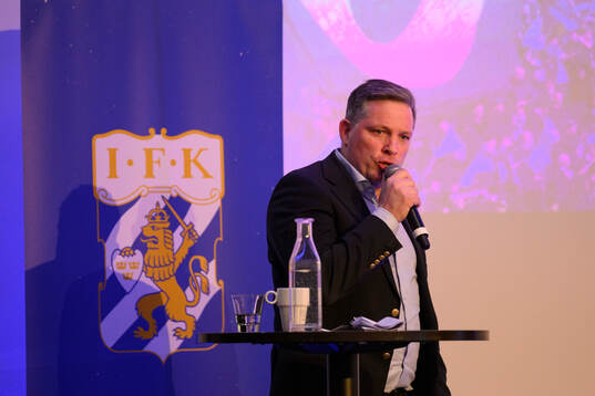 Valberedningens ordförande Fredrik Abrahamsson