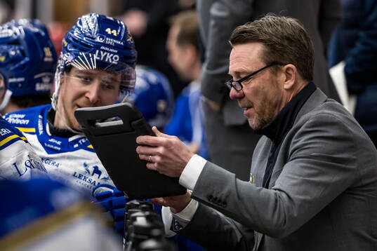 Leksands tränare Charles Berglund