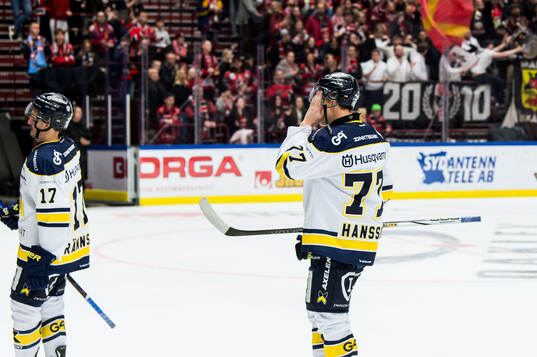 Spelarna i HV71 deppar