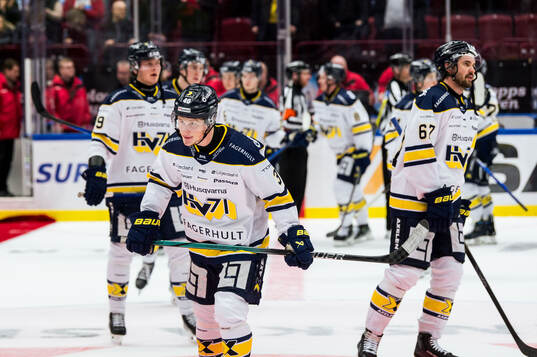 Spelarna i HV71 deppar